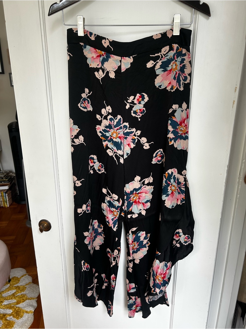 Anthropologie Elevenses Tansy Floral Ruffle Side Satin Pants. 